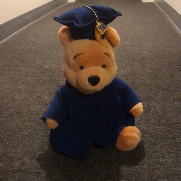 Disney Graduation Winnie the Pooh Cap and Gown Plush Bear Class of 1998 VNTG - Picture 1 of 5